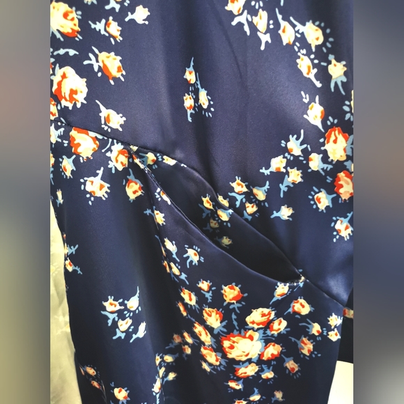 NWT Morgan Lane Robe - Picture 2 of 6